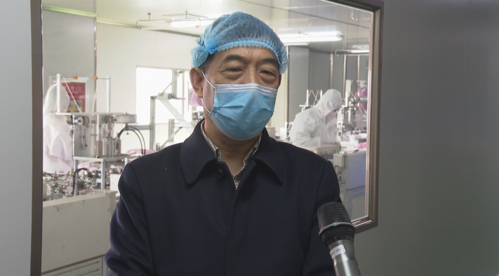 鄭州市醫(yī)用口罩日產能達230萬只。疫情就是命令，防控就是責任。